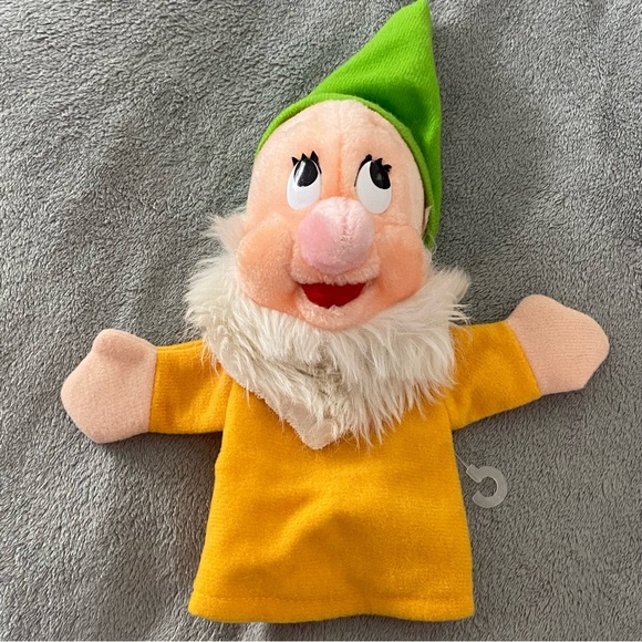 Disney Bashful Hand Puppet - Picture 1 of 4